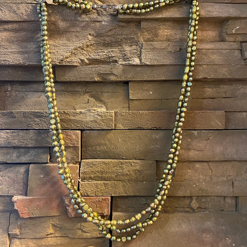 Light sage green Baroque pearls three strand necklace